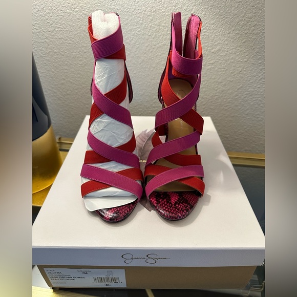 New Jessica Simpson Jyra Heels - Picture 2 of 4